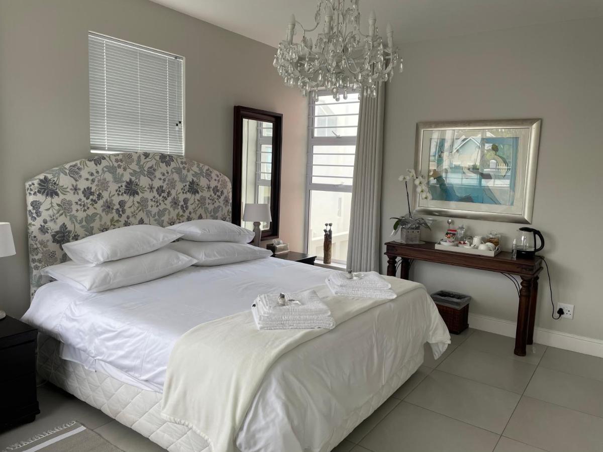 Vermont Hermanus - Views, Sunny, Right On The Sea Buitenkant foto