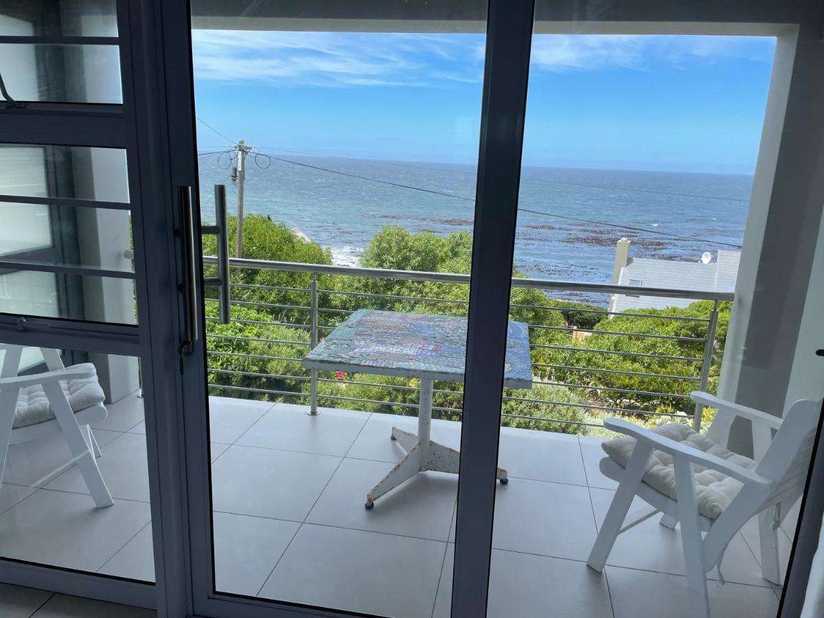 Vermont Hermanus - Views, Sunny, Right On The Sea Buitenkant foto