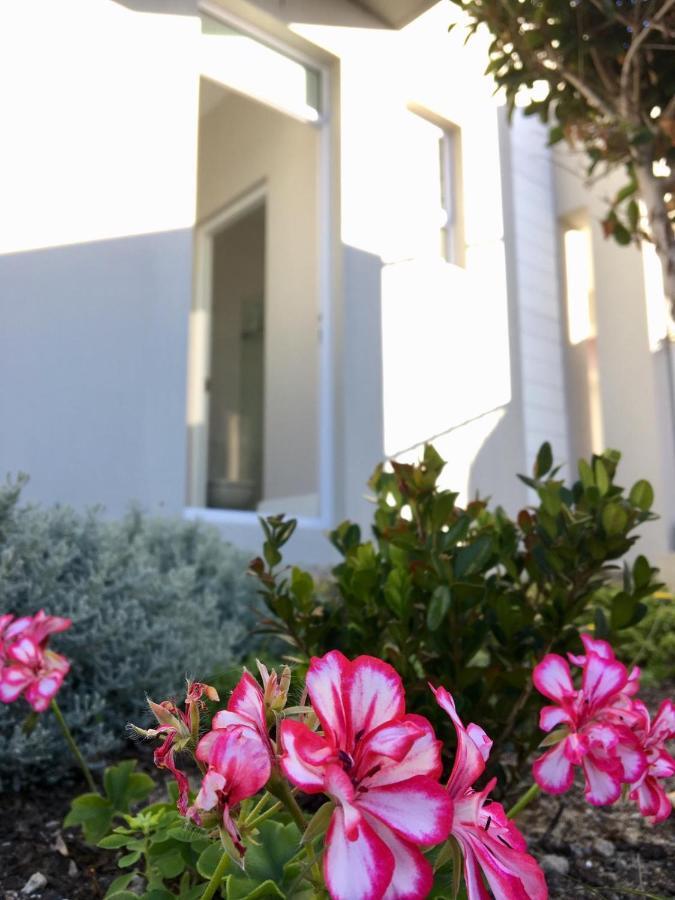 Vermont Hermanus - Views, Sunny, Right On The Sea Buitenkant foto